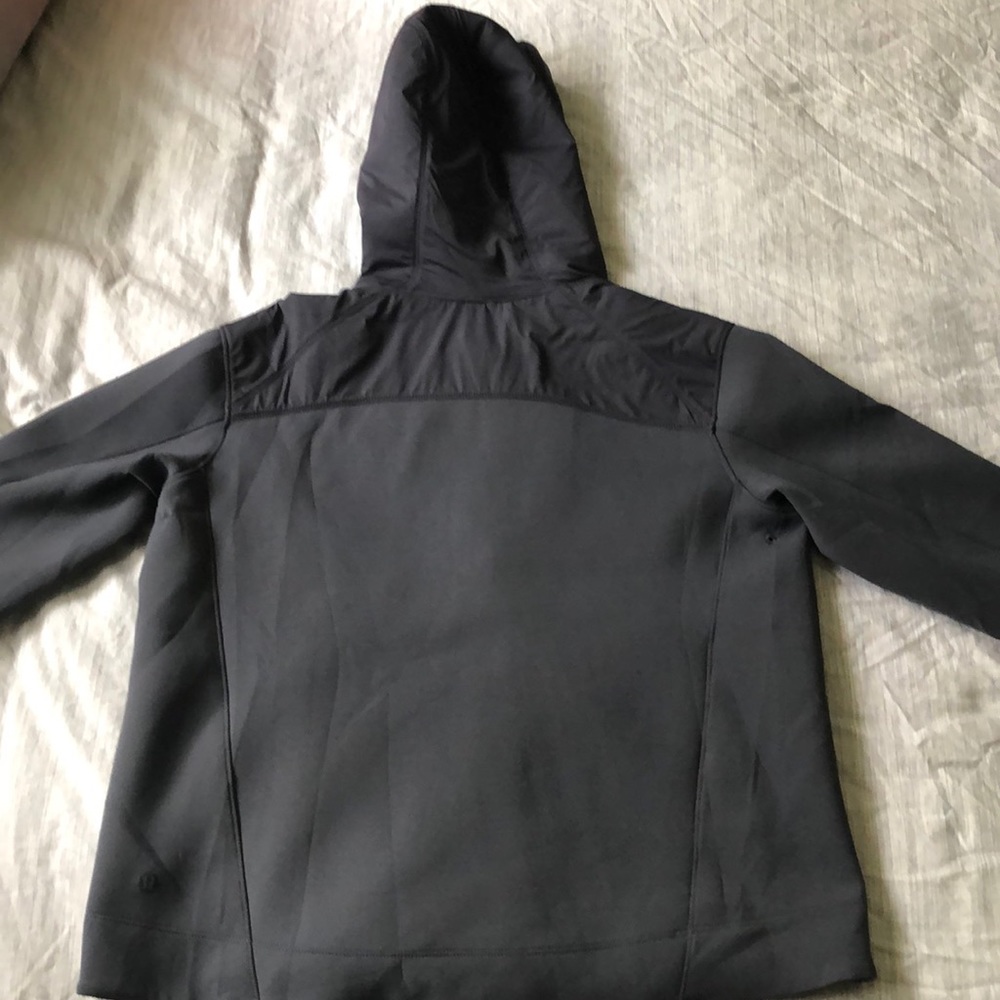 Lululemon Jacket - Picture 8 of 9